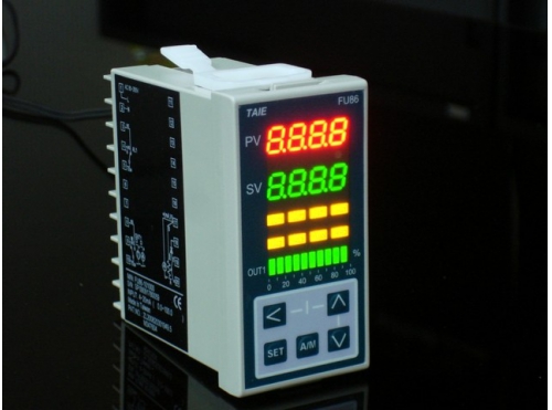 FU86 臺灣臺儀溫度控制器